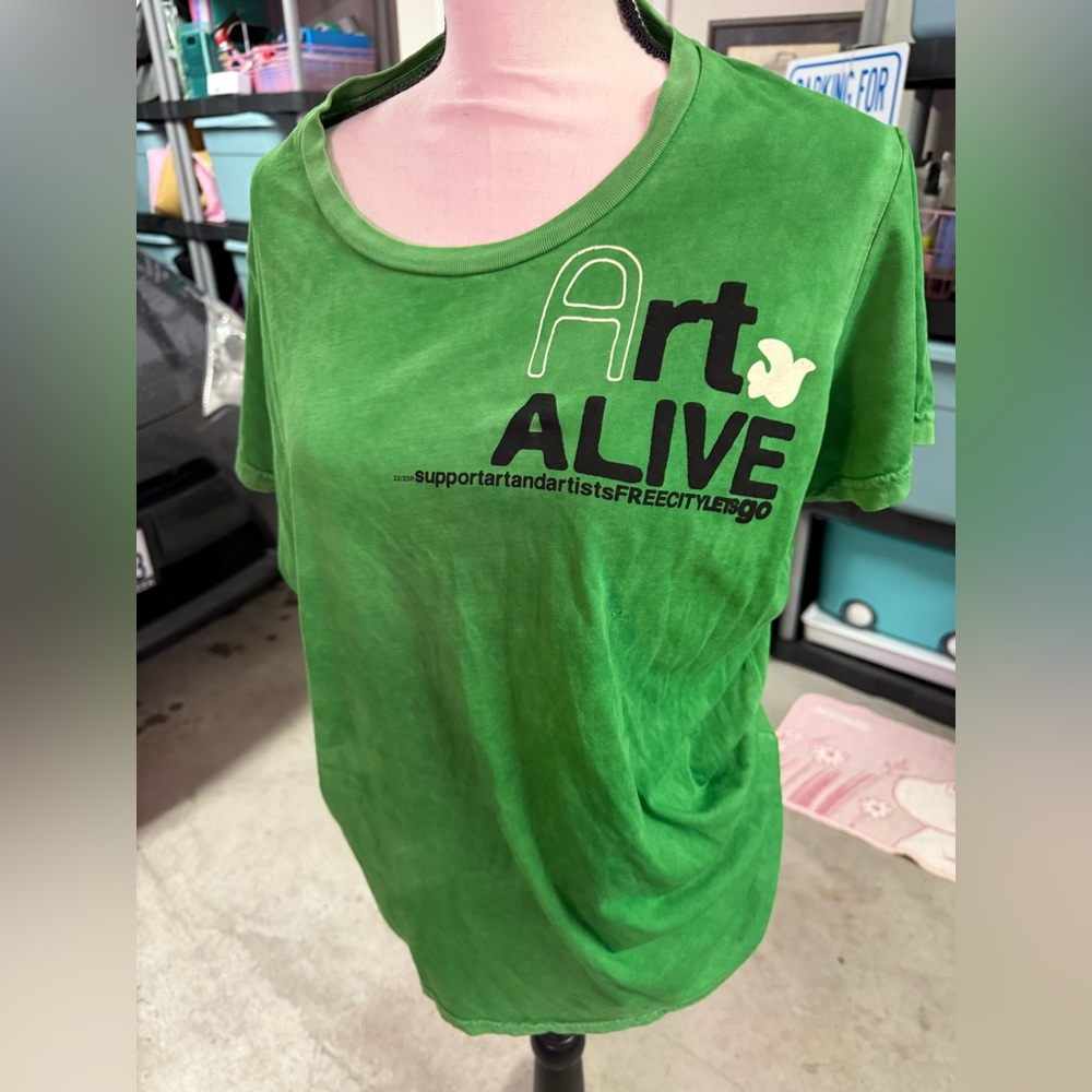 Freecity Green 'Art Alive' Short Sleeve Tee